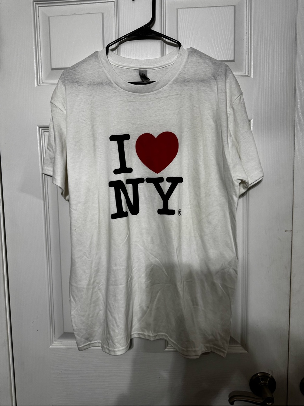 Gildan White Heavy Cotton T-Shirt with Gray Neck Tag